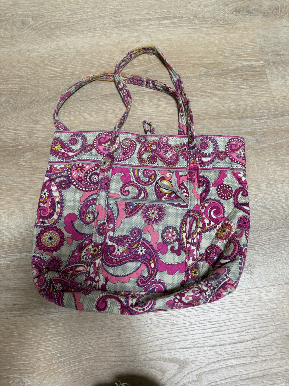 Vera Bradley Patterned Pink Paisley Tote Bag w flaw on straps
